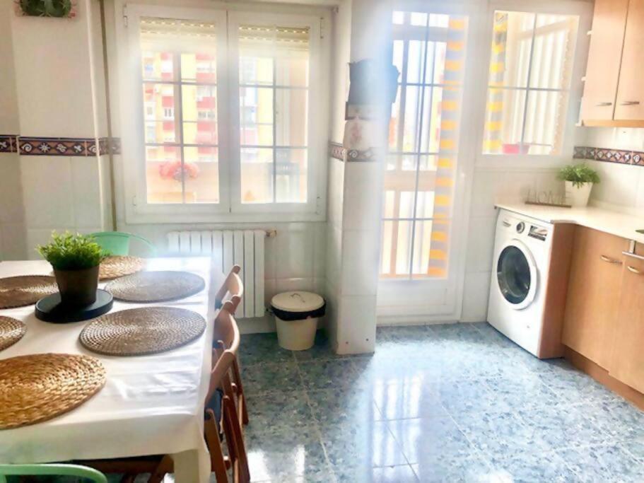 Nuevo Con Piscina A 2 Minutos Estacion Tren Ave Apartamento Saragoça Exterior foto